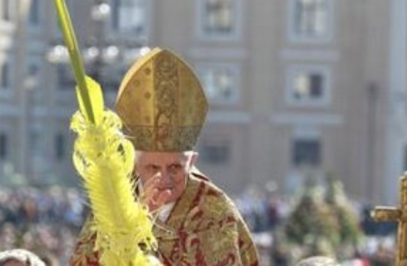 Pope Benedict XVI in Vatican 311 (photo credit: REUTERS/Stefano Rellandini)