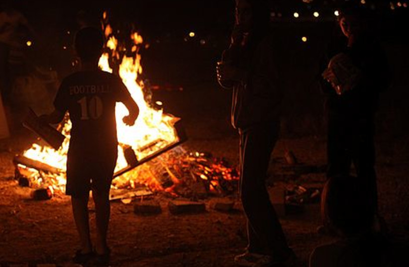 Lag Ba'Omer bonfire