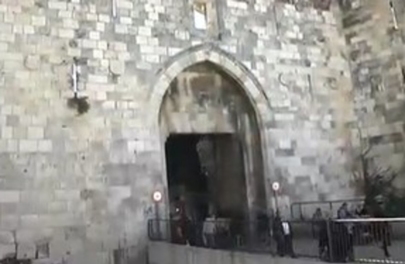 Damascus Gate 311 (photo credit: ITRAVELJERUSALEM)