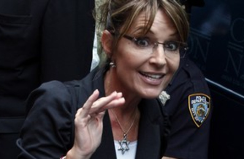 Sarah Palin with Star of David Magen David 311 (R) (photo credit: REUTERS/Brendan McDermid )