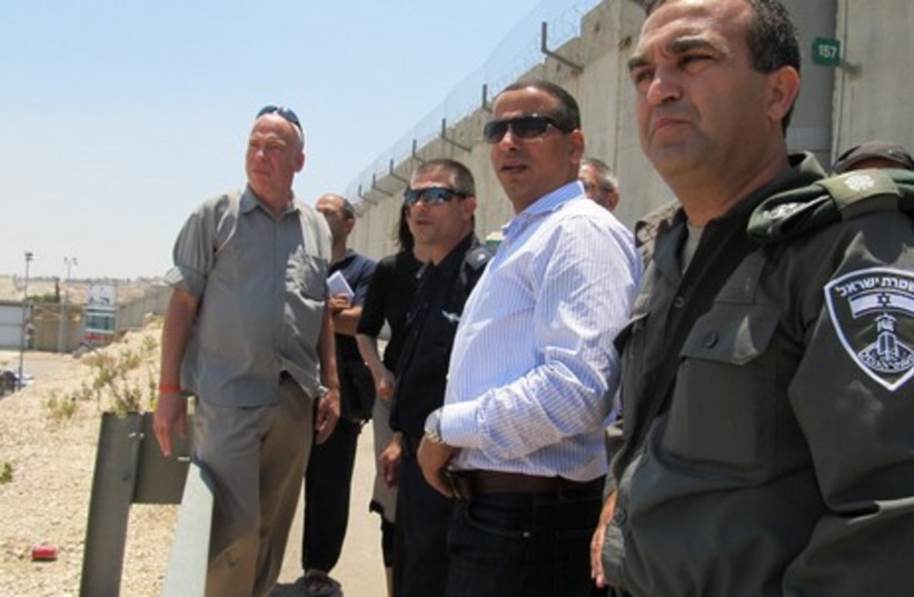 MKs tour the security fence