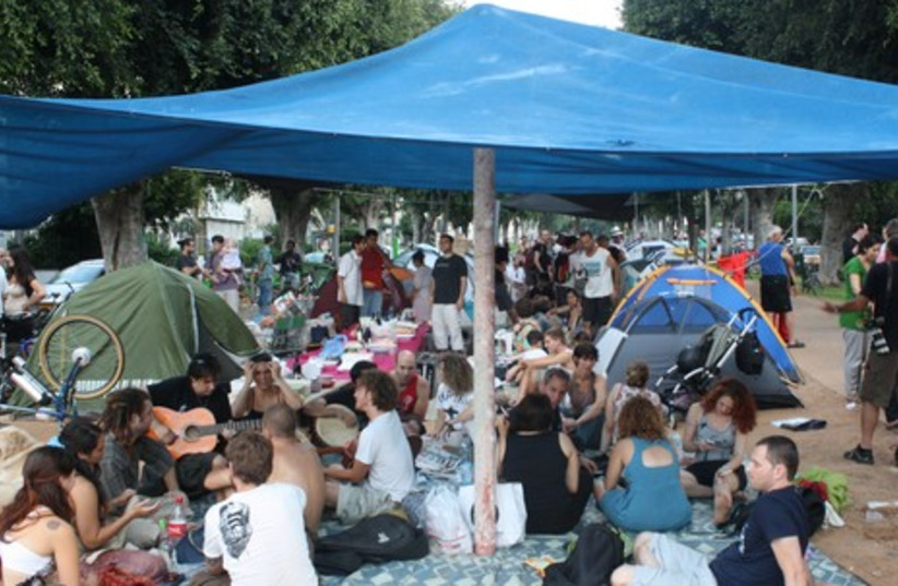 Tent city housing protest 4 (photo credit: Ben Hartman)