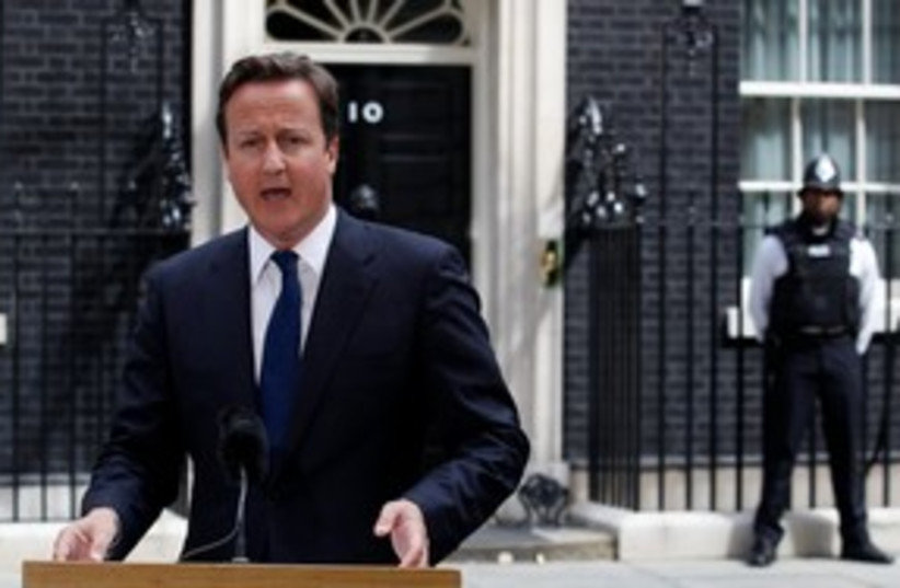 UK PM David Cameron 311 (R) (photo credit: REUTERS/Suzanne Plunkett)