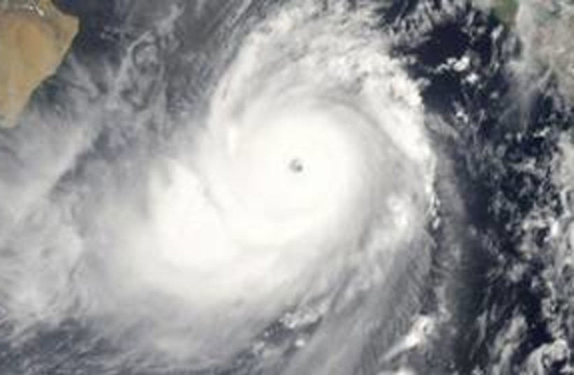 Cyclone Gonu 311 (photo credit: NASA/MODIS Rapid Response Team)
