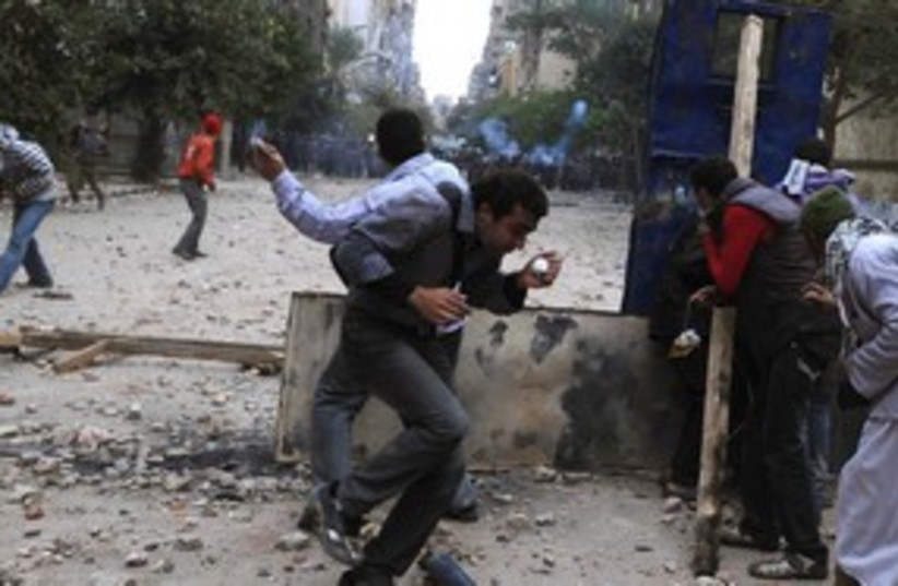 Tahrir Square Clashes 311 (photo credit: REUTERS)