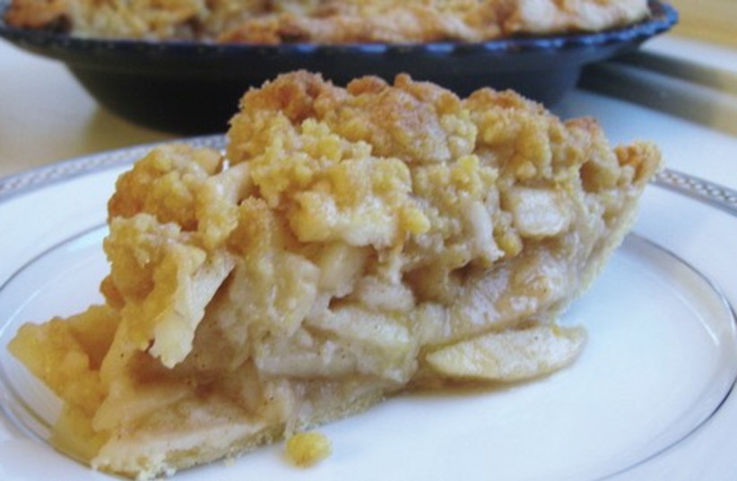 Dutch apple pie 521 (photo credit: Amy Spiro)