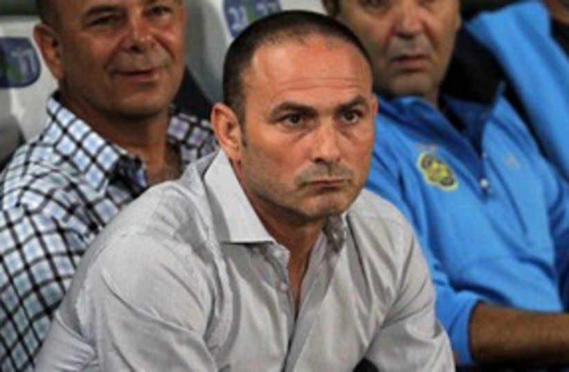 Maccabi Tel Aviv coach Moti Ivanir 311 (photo credit: Adi Avishai)