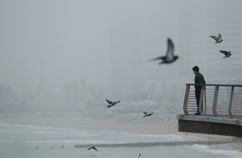 Tel Aviv winter view haze 521 (photo credit: Reuters)