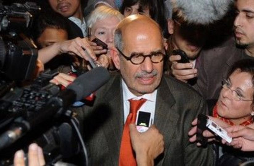 Mohamed ElBaradei 390 (R) (photo credit: Stringer Egypt / Reuters)