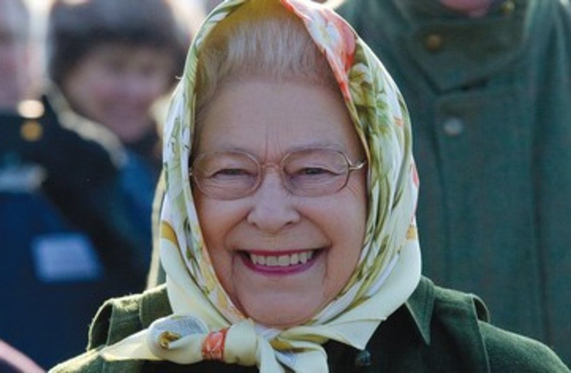 Britain's Queen Elizabeth 390 (photo credit: Reuters)