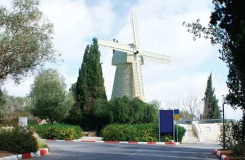 Moses Montefiore Windmill 390 (photo credit: Courtesy, the Jerusalem Foundation)