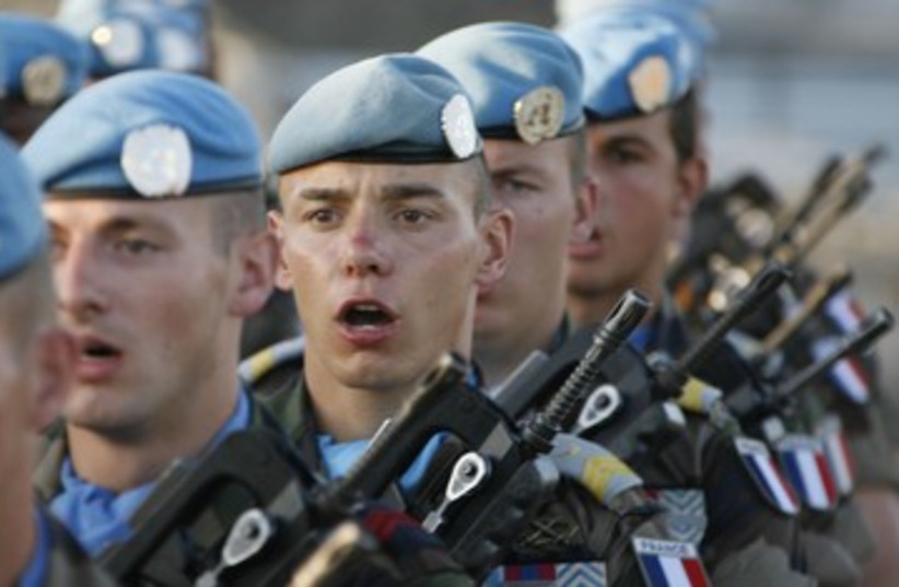 French soldiers in UNIFIL 390 (photo credit: REUTERS/Ali Hashisho)