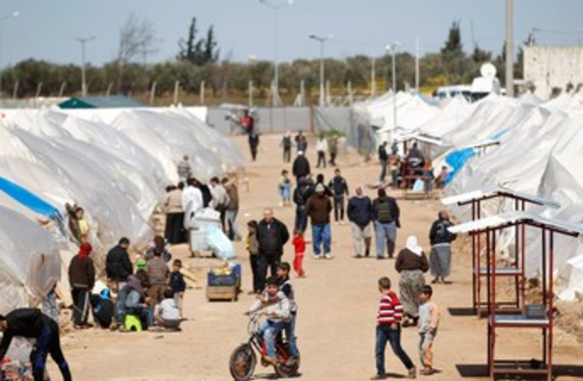 Syrian refugee camp 370 (photo credit: REUTERS)