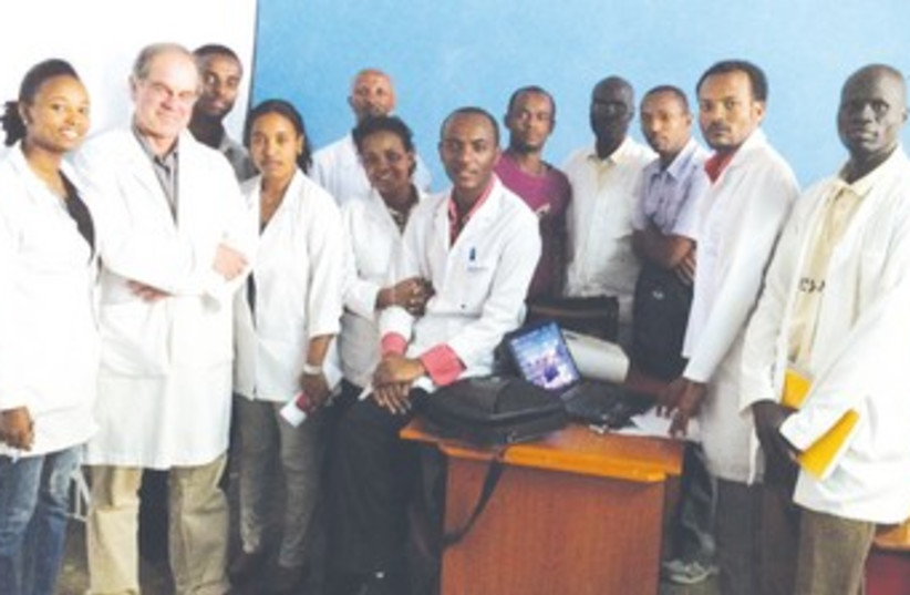ETHIOPIAN, Hadassah HEALTH officers (photo credit: Hadassah Medical Organization)