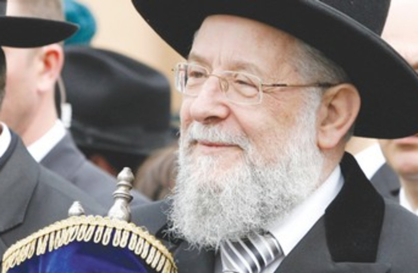 Tel Aviv Chief Rabbi Yisrael Lau_370 (photo credit: Kacper Pempel/Reuters)