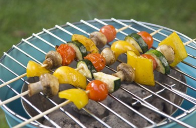 Healthy barbecue  370 (photo credit: Thinkstock/Imagebank)