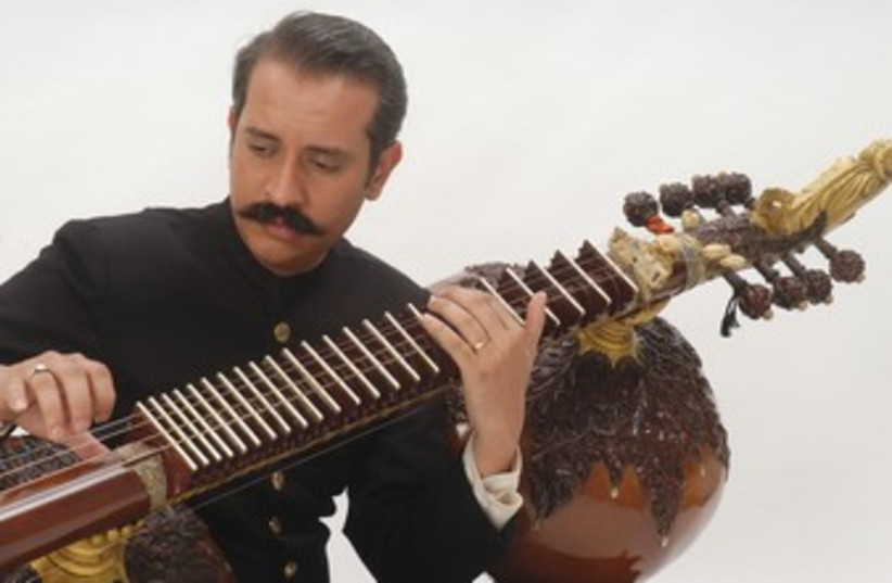 Master musician Ustad Bahauddin Dagar 370 (photo credit: Courtesy)