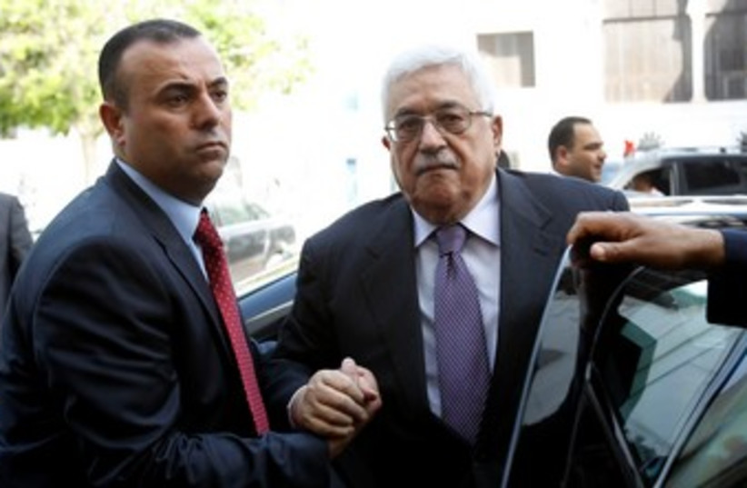 PA President Mahmoud Abbas arrives in Tunisia 370 (R) (photo credit: REUTERS/Zoubeir Souissi)