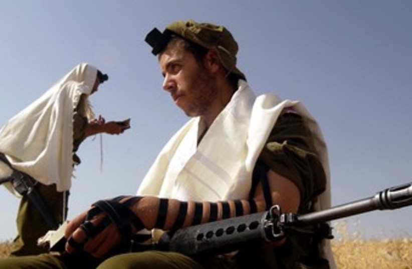 Haredi IDF soldiers Tal Law 370 (photo credit: REUTERS/Handout .)