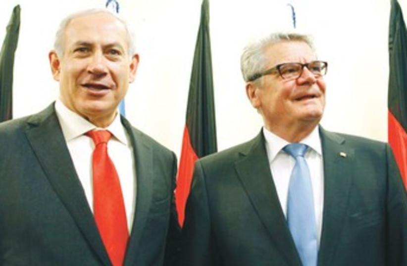 Gauck and Netanyahu 370 (photo credit: REUTERS)