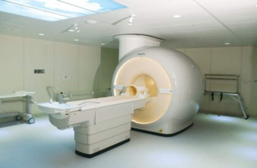 BEERSHEBA’S NEW MRI scanner 370 (photo credit: Soroka University Medical Center)