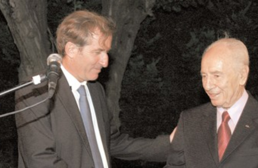 French Ambassador Bigot with President Peres 370 (photo credit: Olivier Fitoussi)