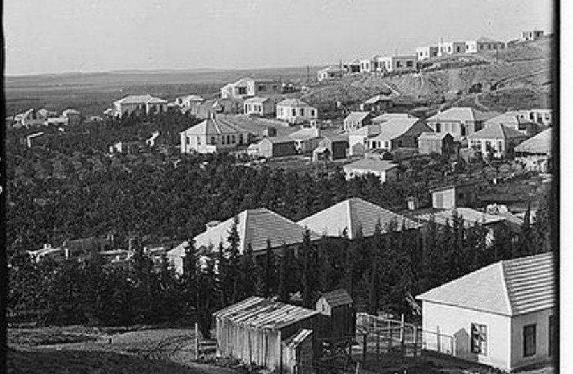 The new town of Bnei Brak, circa 1928