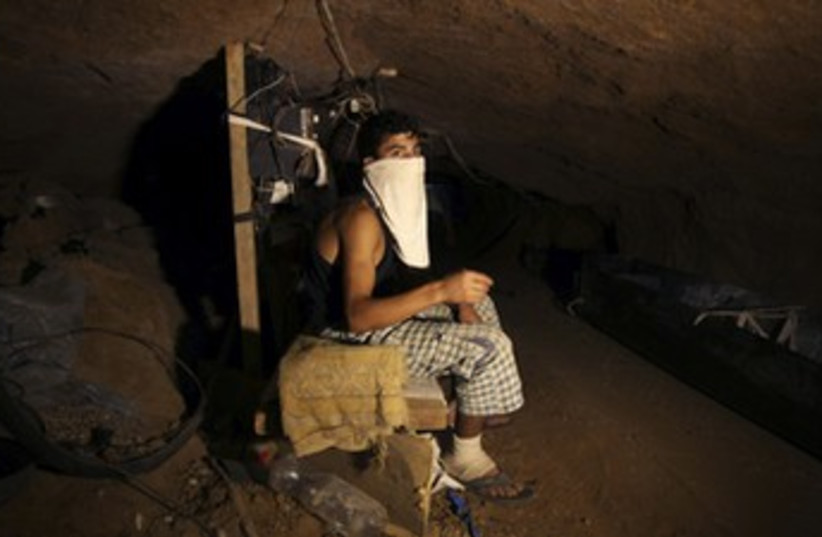Gaza smuggler 370 (photo credit: Reuters/Laszlo Balogh)