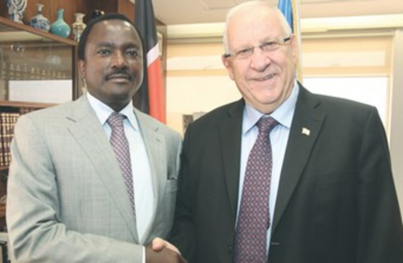 Rivlin with Kenyan VP Musyoka 370 (photo credit: Itzik Harari/Knesset Spokesman’s Office)