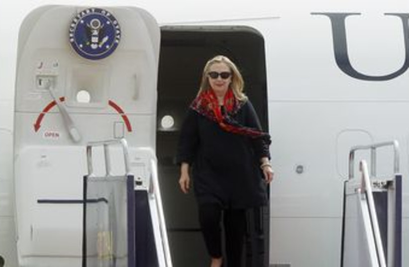 US Secretary of State Hillary Clinton 370 (R) (photo credit: Chaiwat Subprasom / Reuters)