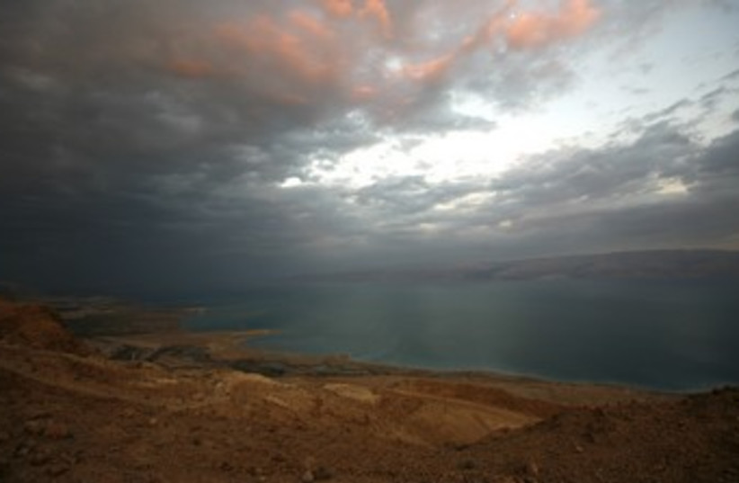 The Dead Sea 370 (photo credit: Ronen Zvulun / Reuters)