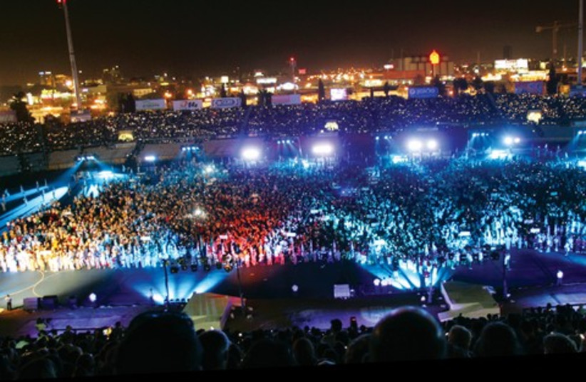 GENERAL VIEW opening ceremony 17th Maccabiah Games TA 521 (photo credit: ALLON SINAI AND URIEL STURM)
