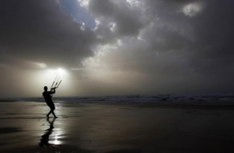 Windy Ashkelon beach 370 (photo credit: Reuters/Amir Cohen)
