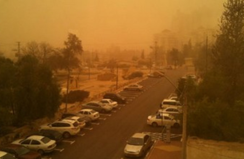 Dust in Beersheba 370 (photo credit: Alina Vodonos)