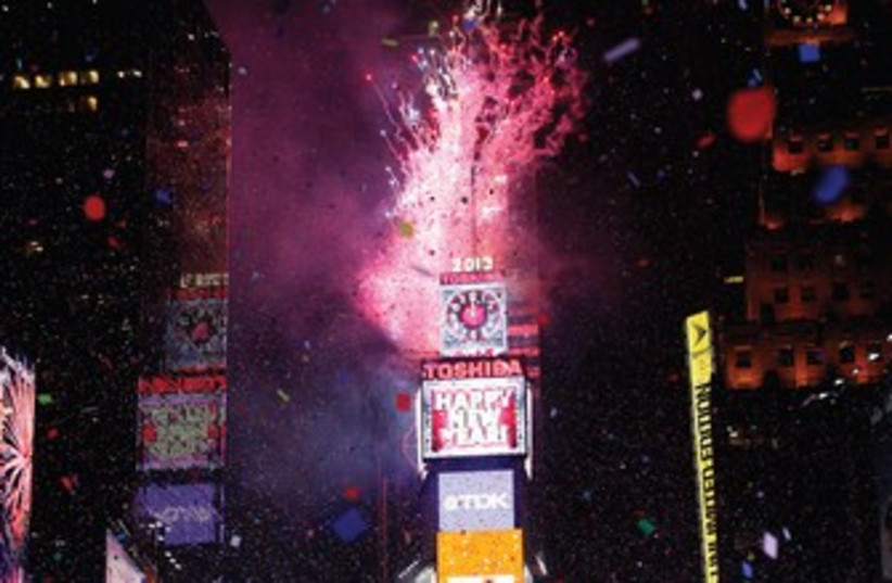 New Year's fioreworks 370 (photo credit: REUTERS)