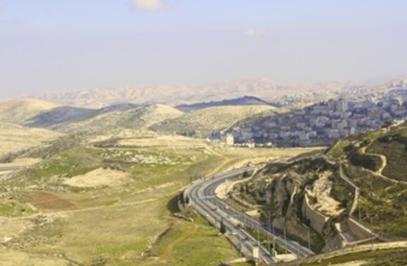 E1 hilltop taken from Hebrew University on Mt. Scopus 370 (photo credit: TOVAH LAZAORFF)