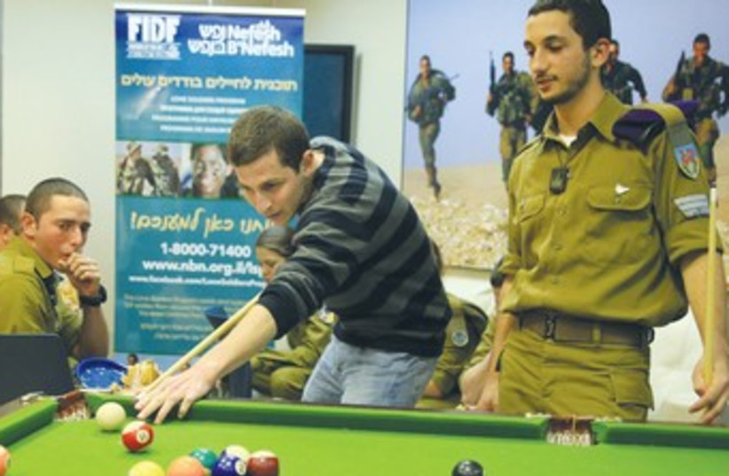 Schalit visits lone soldiers in Jerusalem 370 (photo credit: Sasson Tiram)