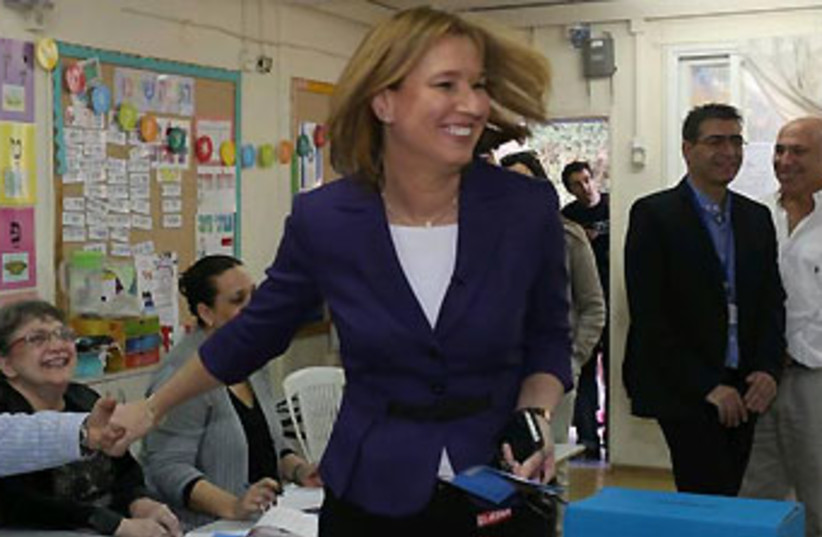 Livni votes 22.1.13 Tlv  (photo credit: Courtesy of the Movement Party)