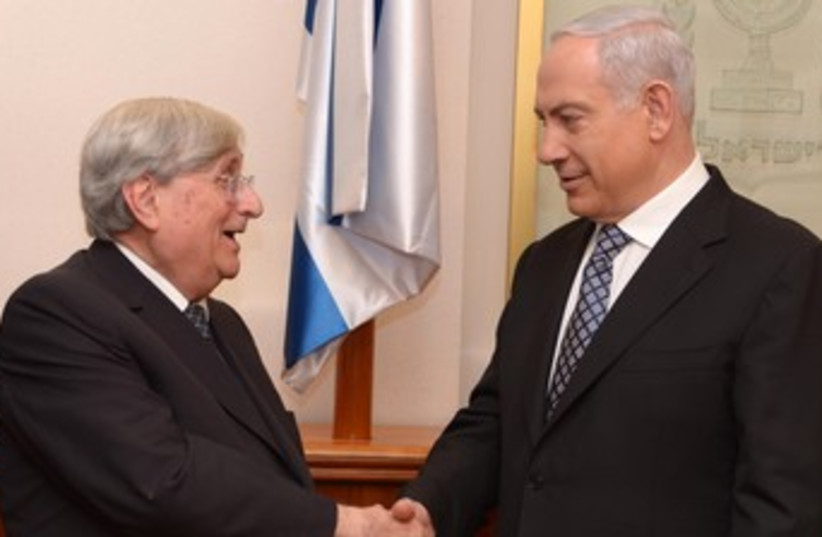 Netanyahu and Turkel 370 (photo credit: GPO / Moshe Milner)