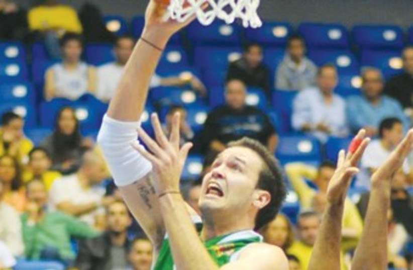 Maccabi Haifa’s Pat Calathes 370 (photo credit: Asaf Kliger)