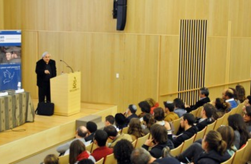 AB Yehoshua at the ASF Symposium 370 (photo credit: Courtesy of the Avi Schaefer Fund)