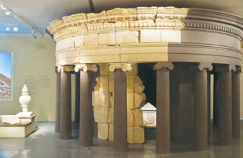 Herod tomb reconstruction 370 (photo credit: Courtesy)