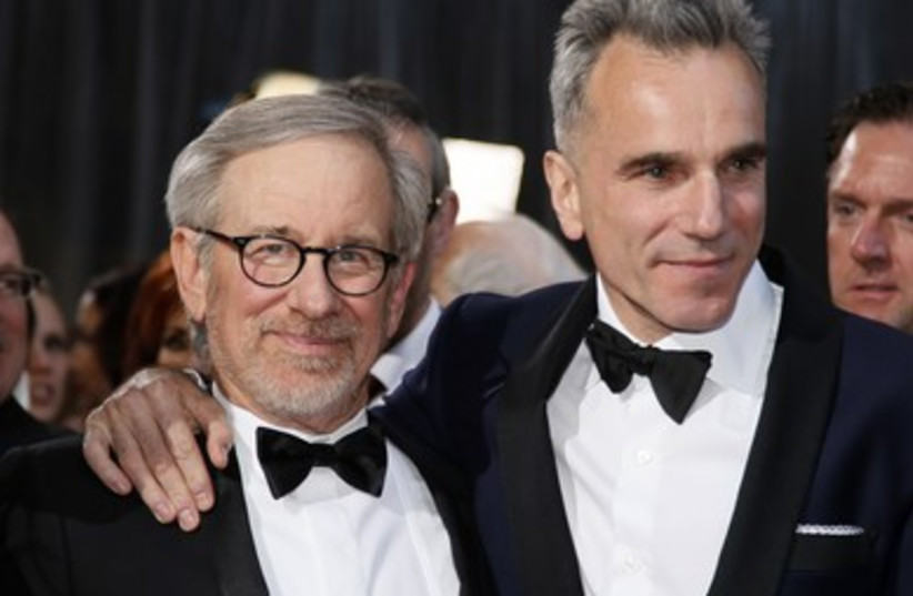 Steven Spielberg and Daniel Day-Lewis 