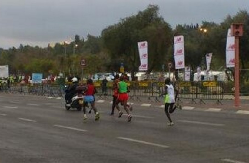 Jerusalem Marathon 370 (photo credit: Melanie Lidman)
