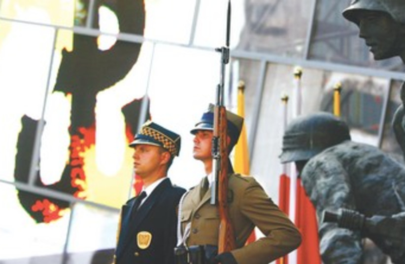 Guards mark anniversary of Polish Uprising 370 (photo credit: REUTERS)