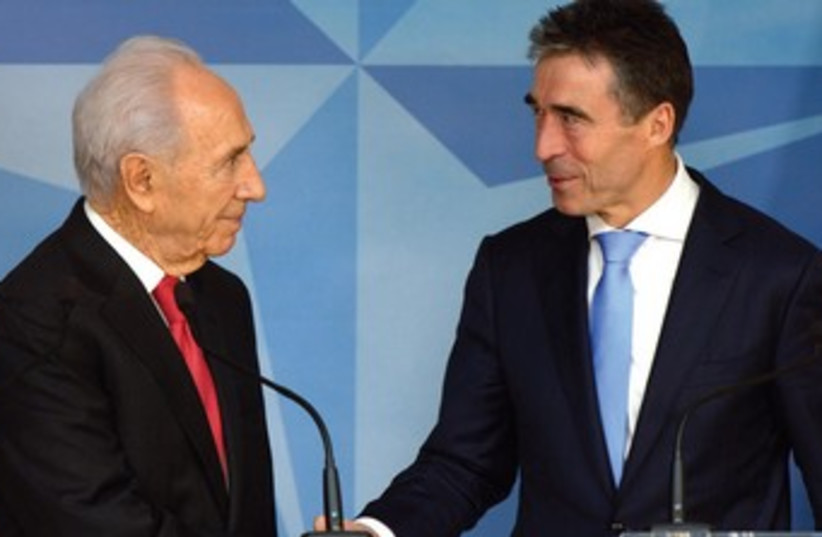 Peres and Rasmussen 370 (photo credit: Moshe Milner/GPO)