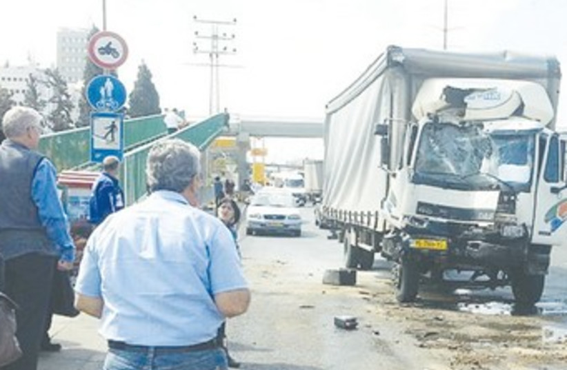 accident370 (photo credit: News 24 Agency)
