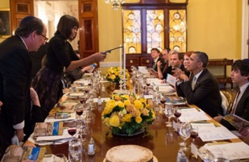 Seder at the White House 370 (photo credit: Pete Souza/White House)