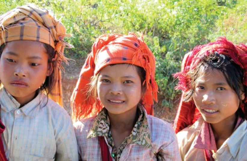 Young women in Myanmar 521 (photo credit: Michal Strahilevitz)