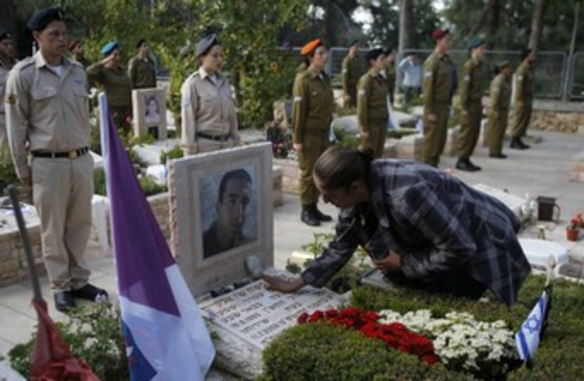Remembrance Day for the Fallen of Israel’s Wars 370 (photo credit: Courtesy Lone Soldier Center)